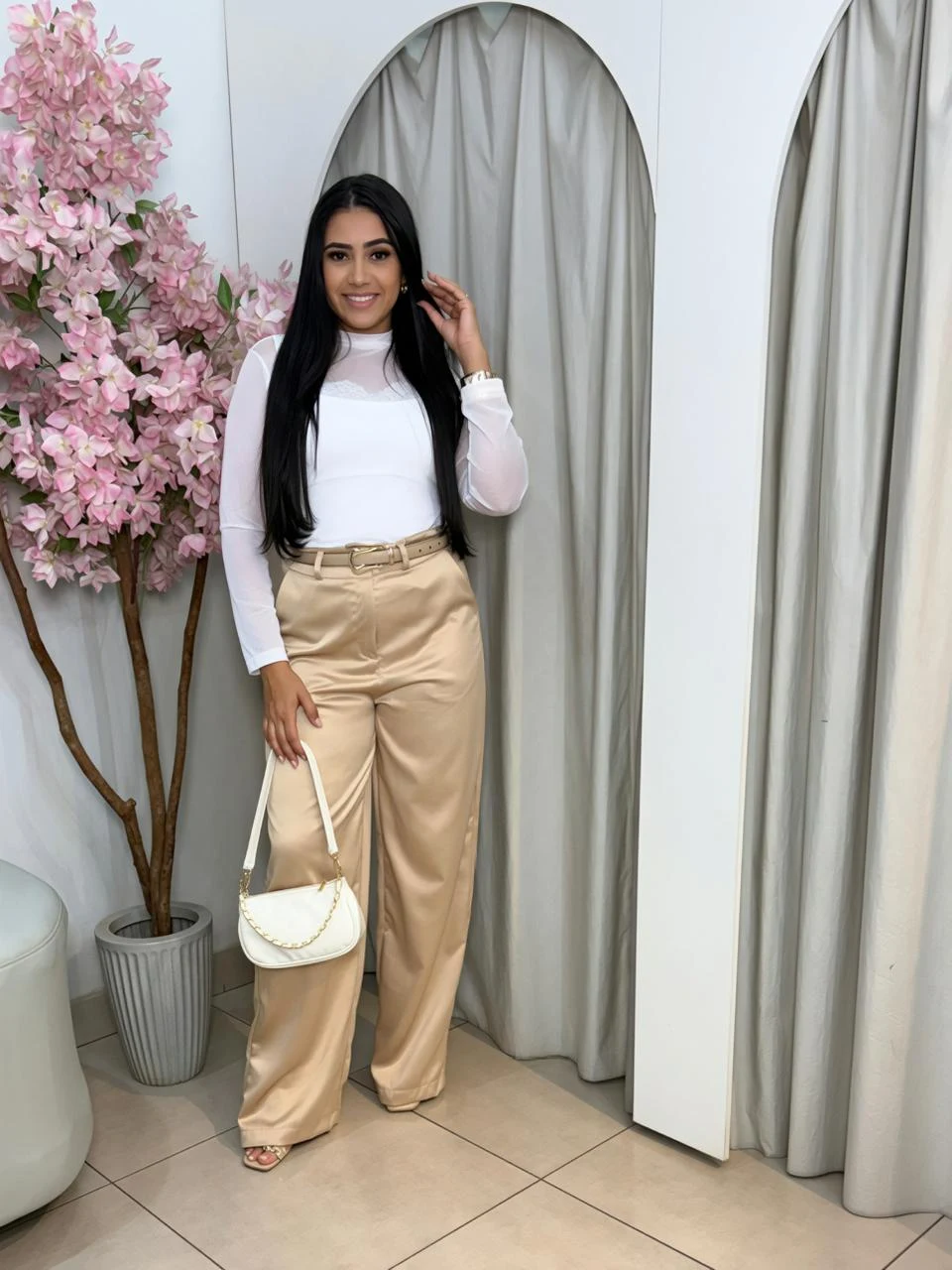 Calça Pantalona Cetim — foto 1